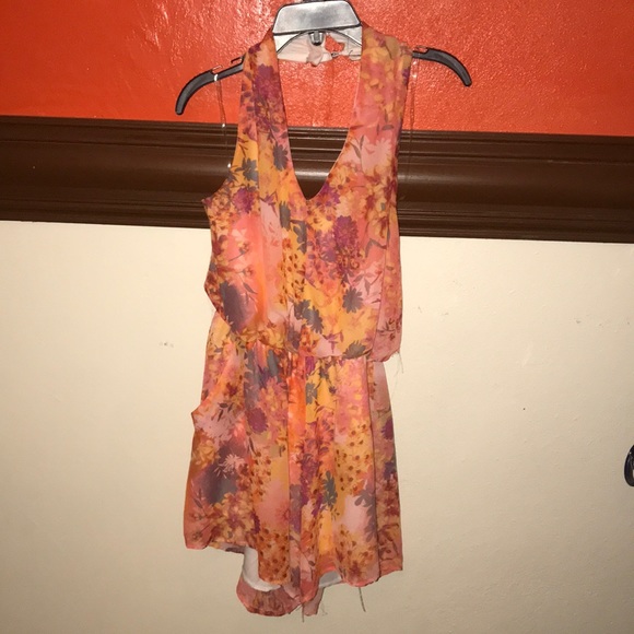 Dresses & Skirts - Small romper